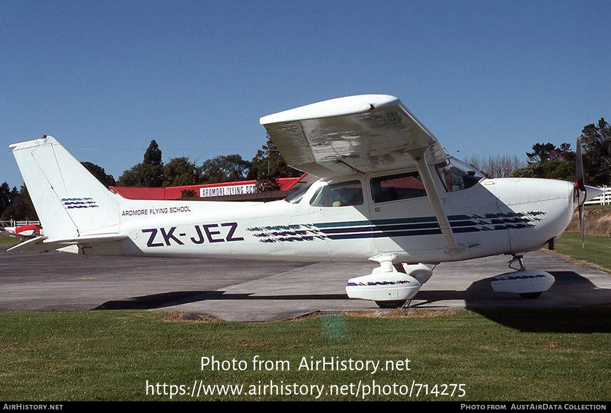 Aircraft Photo of ZK-JEZ | Cessna 172N Skyhawk | Ardmore Flying School | AirHistory.net #714275