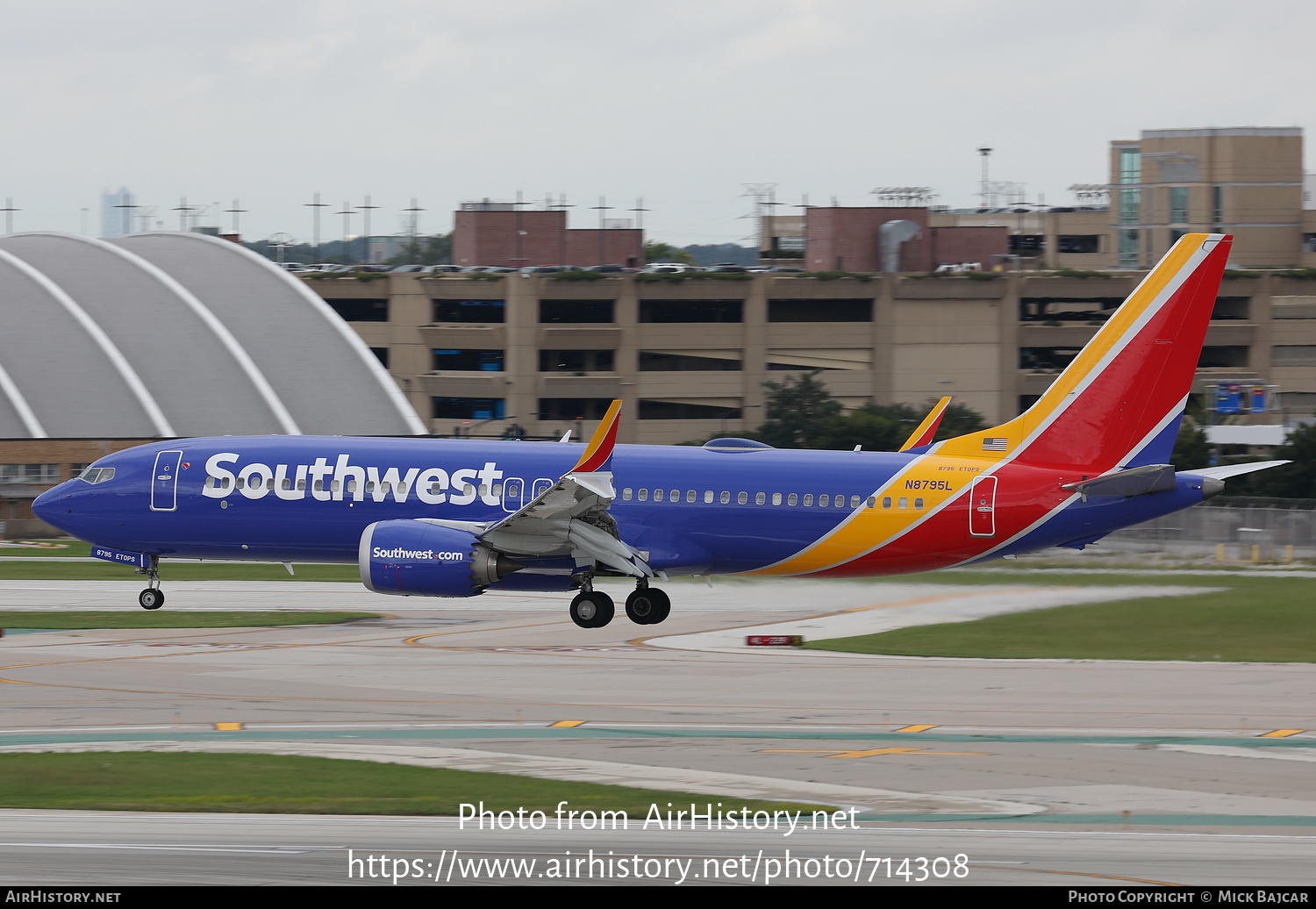 Aircraft Photo of N8795L | Boeing 737-8 Max 8 | Southwest Airlines | AirHistory.net #714308