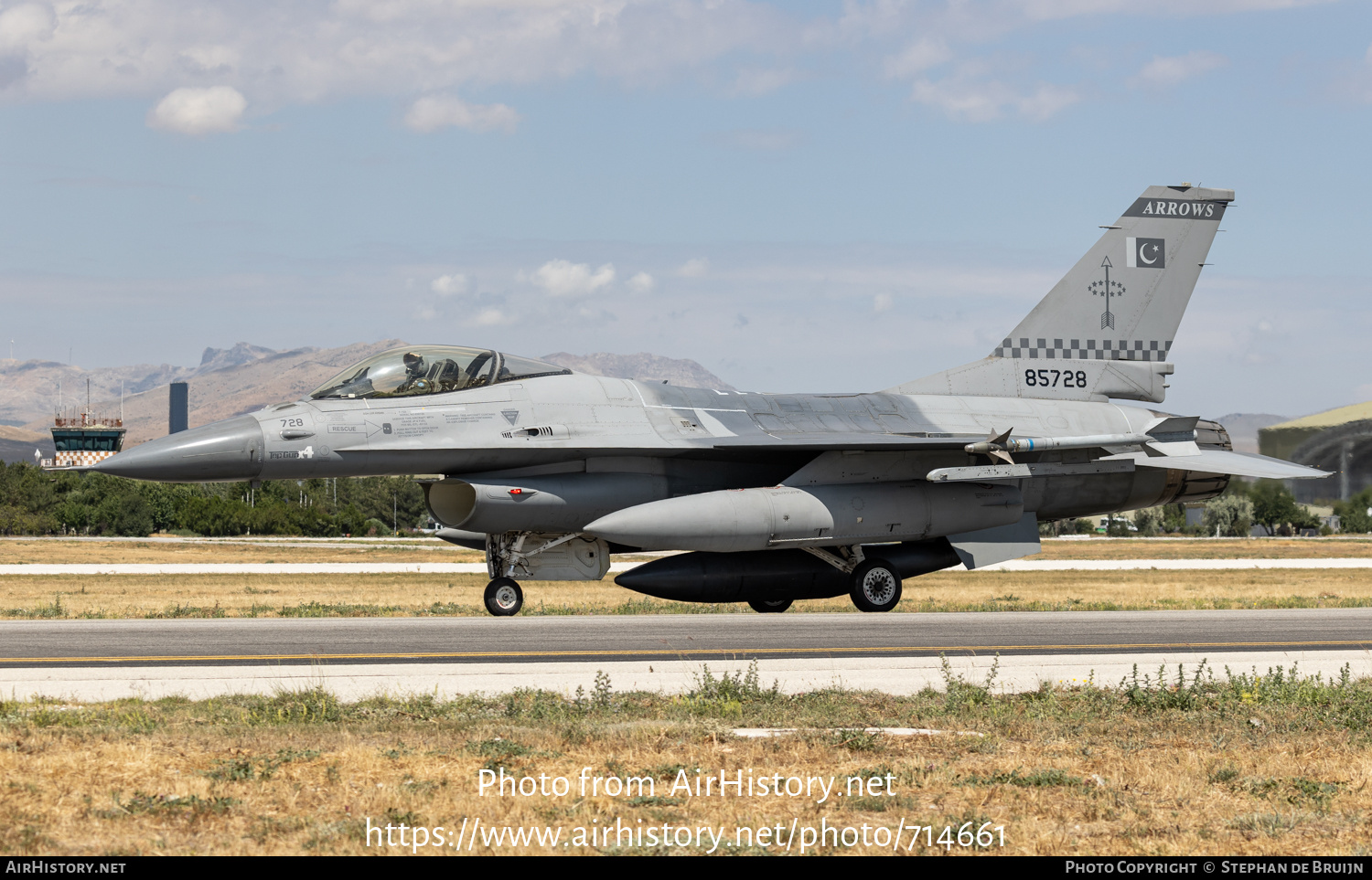 Aircraft Photo of 85728 | General Dynamics F-16A Fighting Falcon | Pakistan - Air Force | AirHistory.net #714661