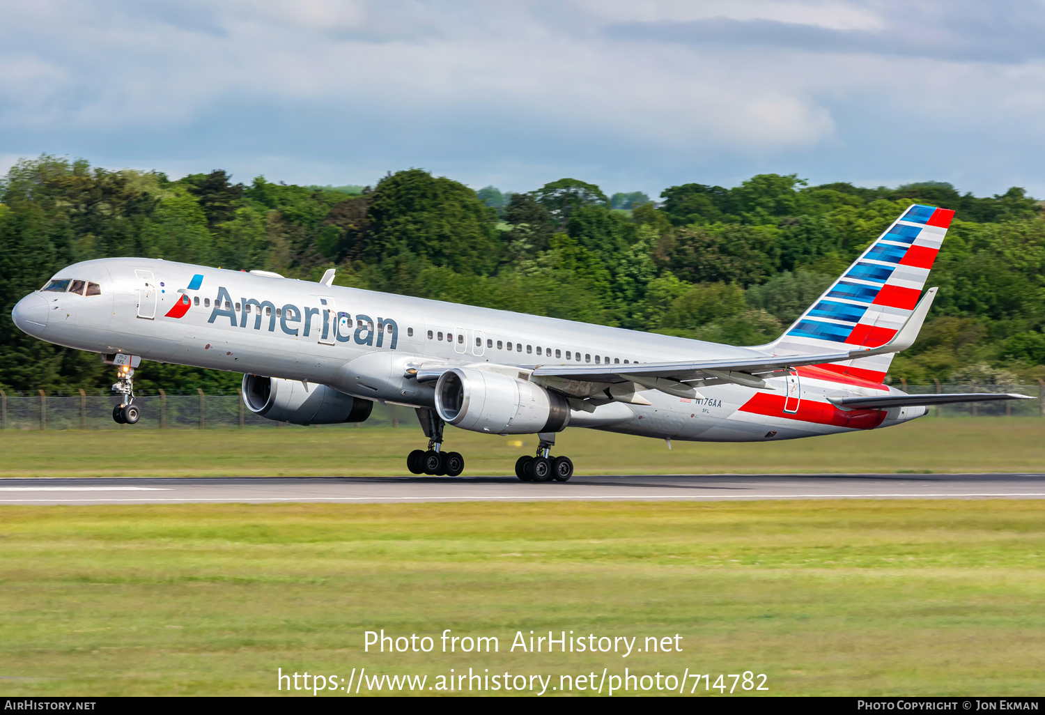 Aircraft Photo of N176AA | Boeing 757-223 | American Airlines | AirHistory.net #714782