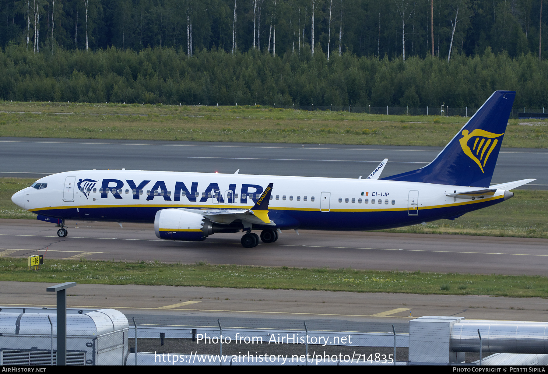 Aircraft Photo of EI-IJP | Boeing 737-8200 Max 200 | Ryanair | AirHistory.net #714835