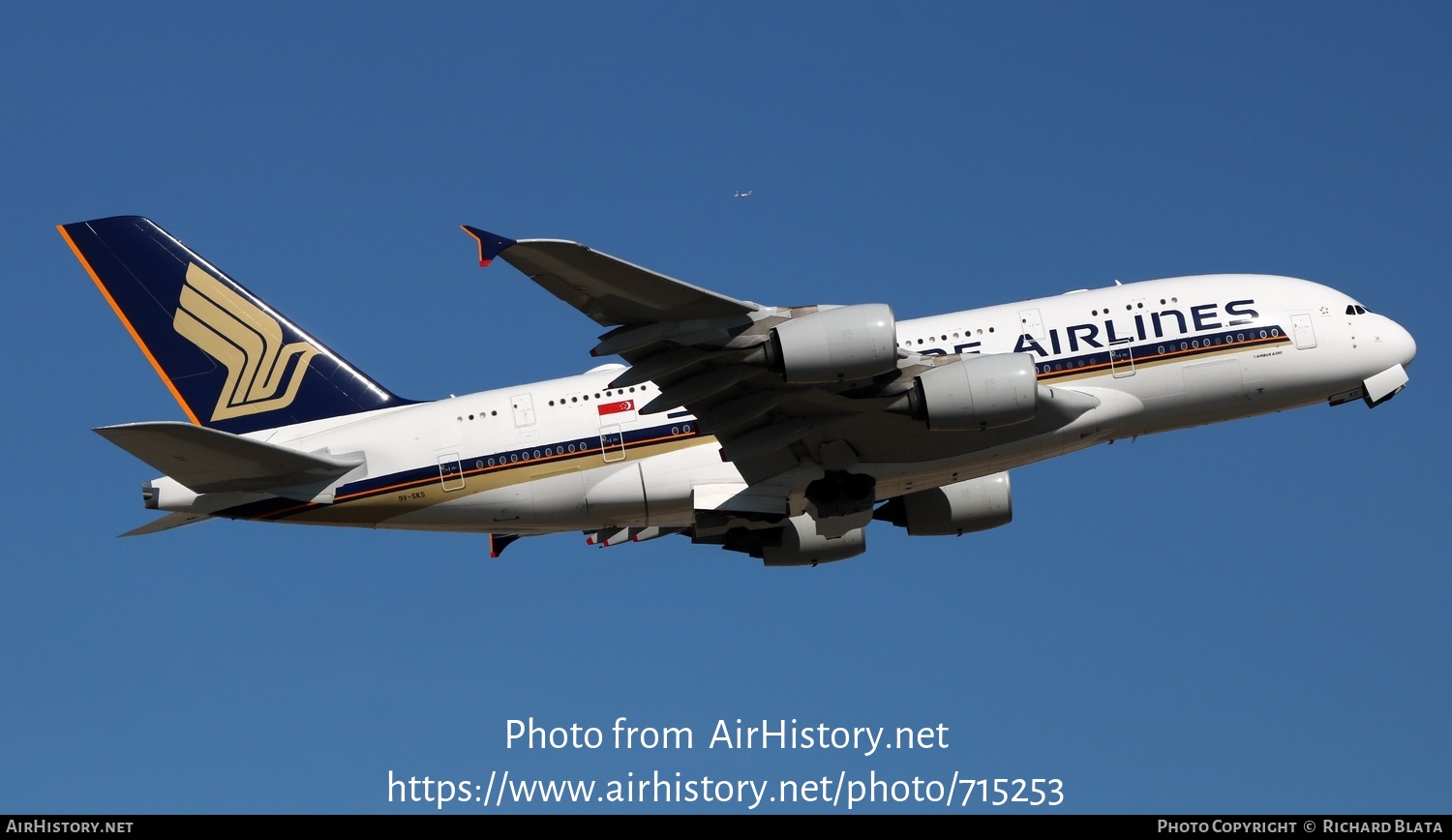 Aircraft Photo of 9V-SKS | Airbus A380-841 | Singapore Airlines | AirHistory.net #715253