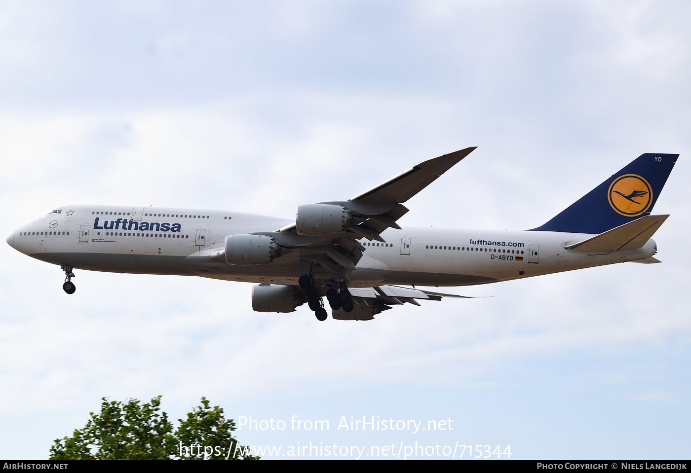 Aircraft Photo of D-ABYD | Boeing 747-830 | Lufthansa | AirHistory.net #715344