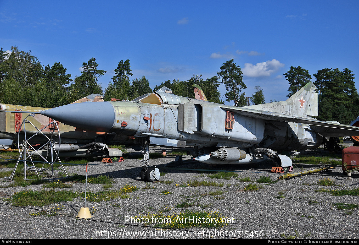 Aircraft Photo of 16 red | Mikoyan-Gurevich MiG-23MF | Soviet Union - Air Force | AirHistory.net #715456