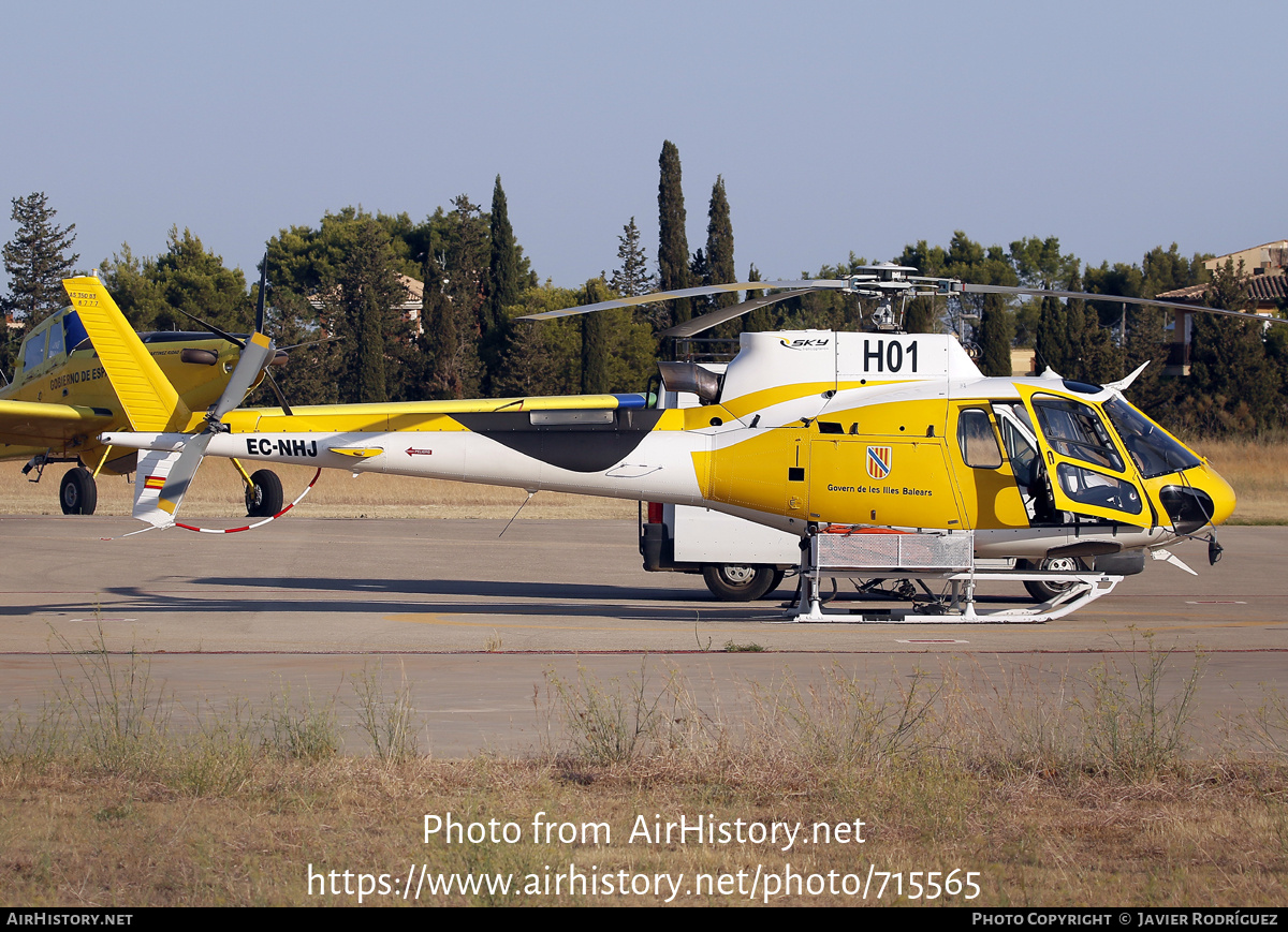 Aircraft Photo of EC-NHJ | Aerospatiale AS-350B-3 Ecureuil | Sky Helicopteros | AirHistory.net #715565