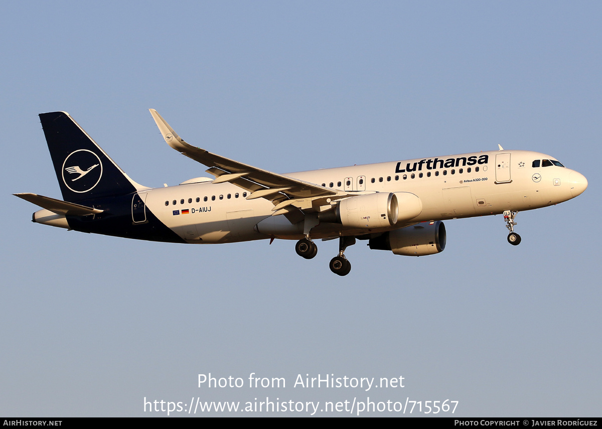 Aircraft Photo of D-AIUJ | Airbus A320-214 | Lufthansa | AirHistory.net #715567