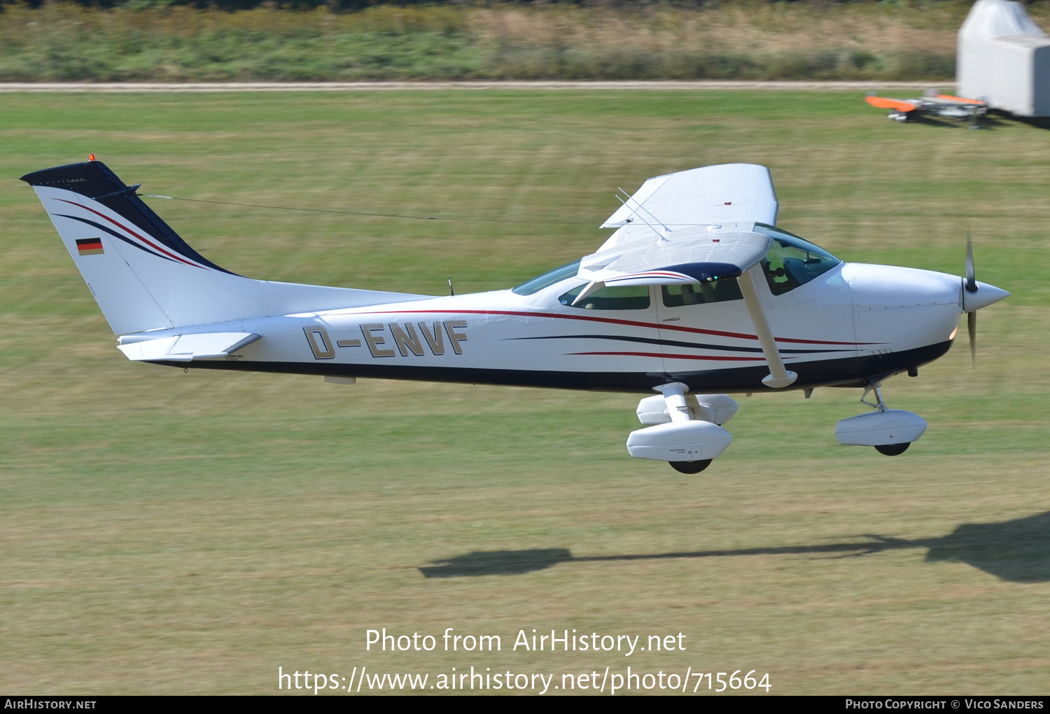 Aircraft Photo of D-ENVF | Cessna 182Q Skylane | AirHistory.net #715664