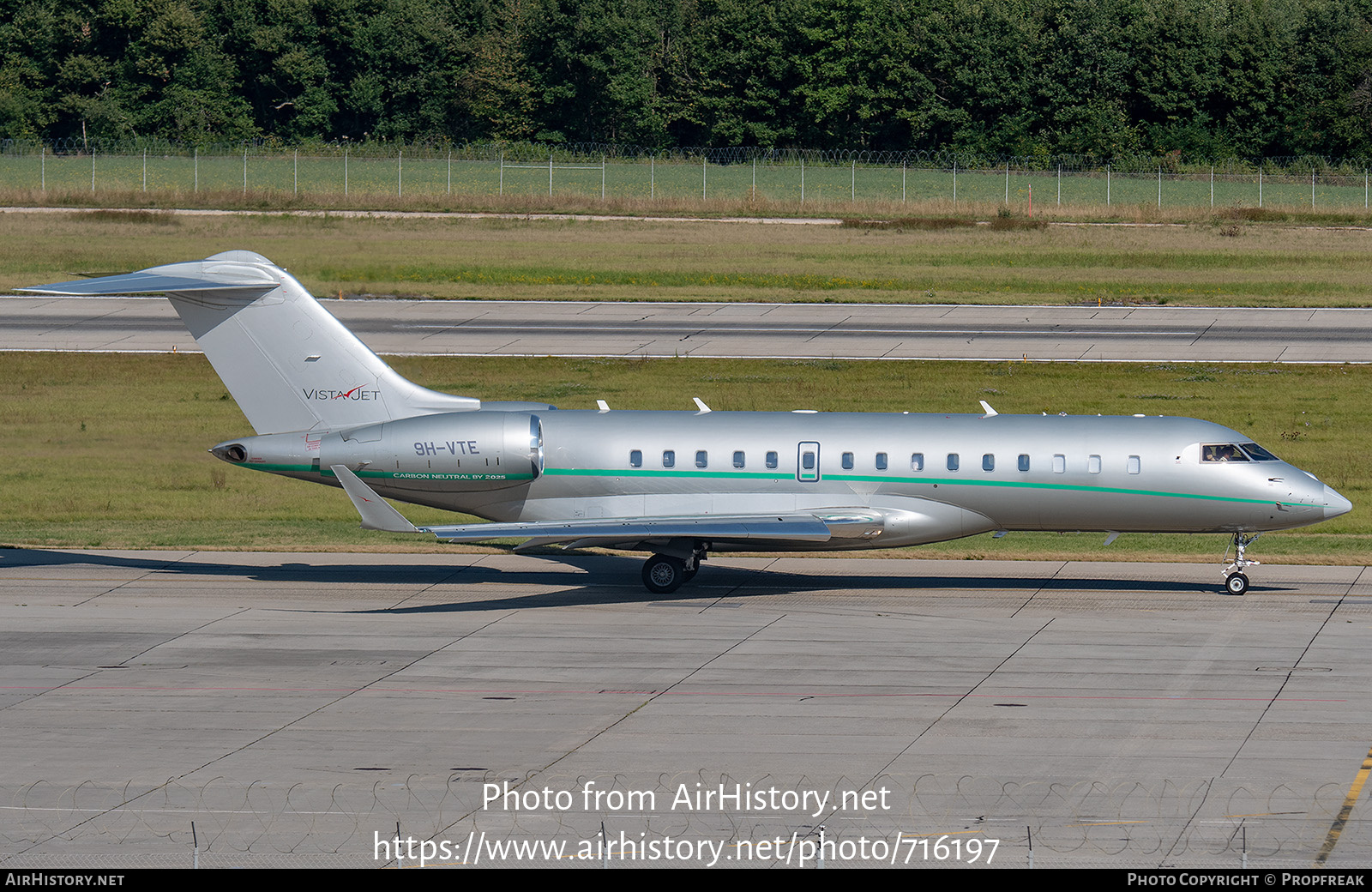 Aircraft Photo of 9H-VTE | Bombardier Global Express XRS (BD-700-1A10) | VistaJet | AirHistory.net #716197