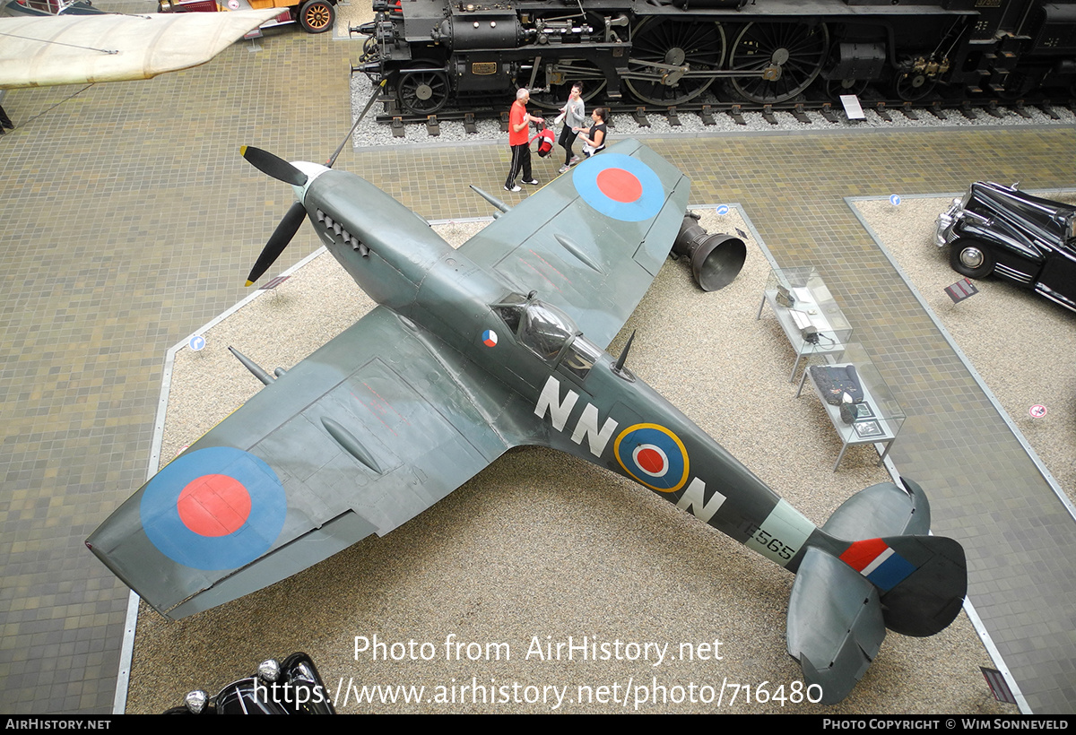 Aircraft Photo of TE565 | Supermarine 361 Spitfire LF9E | UK - Air Force | AirHistory.net #716480