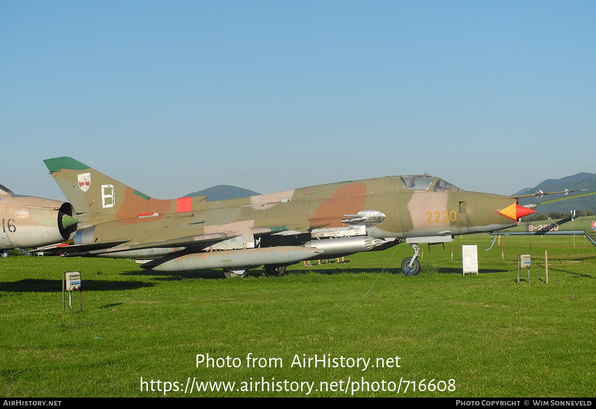 Aircraft Photo of 2220 | Sukhoi Su-22M4 | Slovakia - Air Force | AirHistory.net #716608