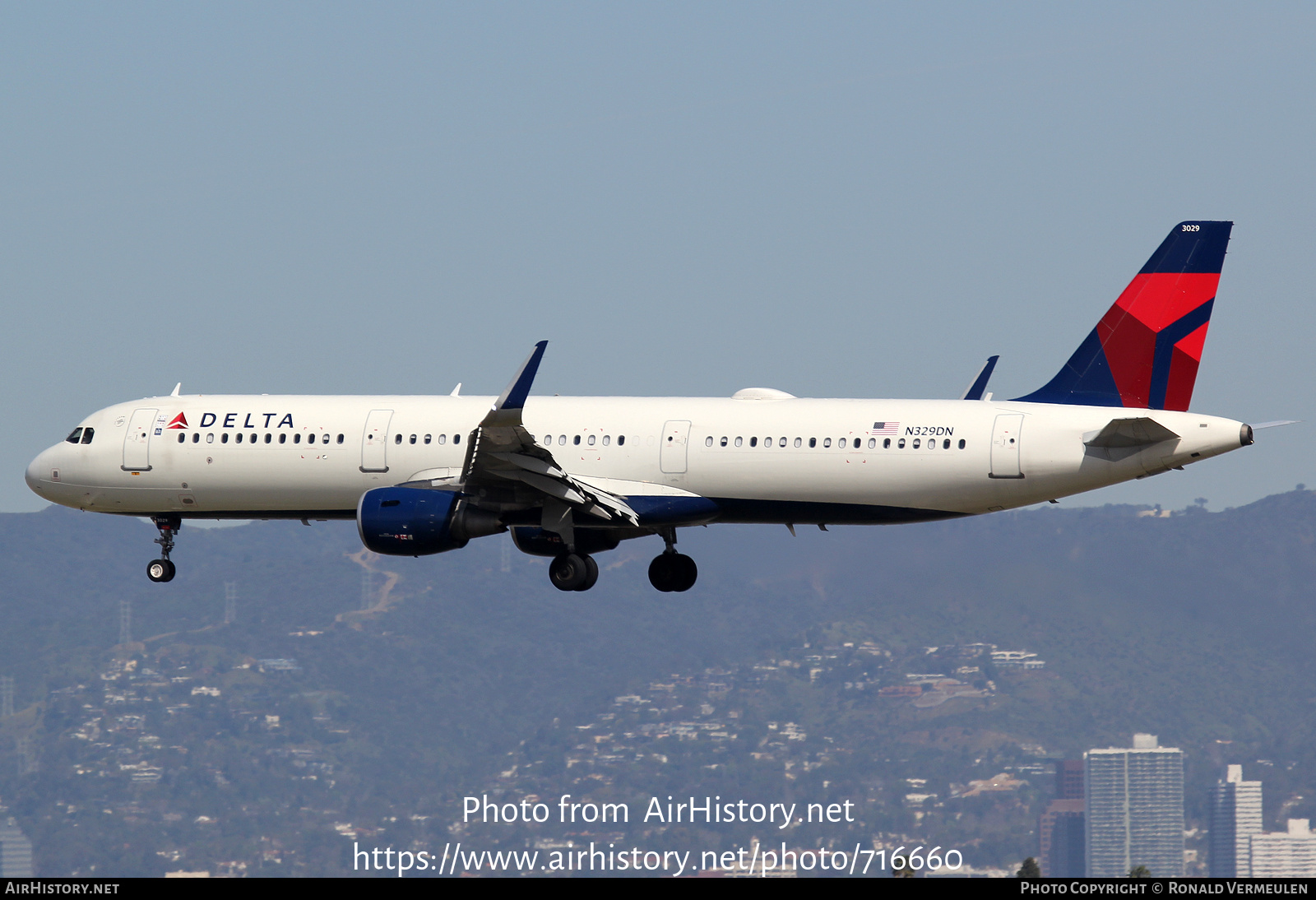 Aircraft Photo of N329DN | Airbus A321-211 | Delta Air Lines | AirHistory.net #716660