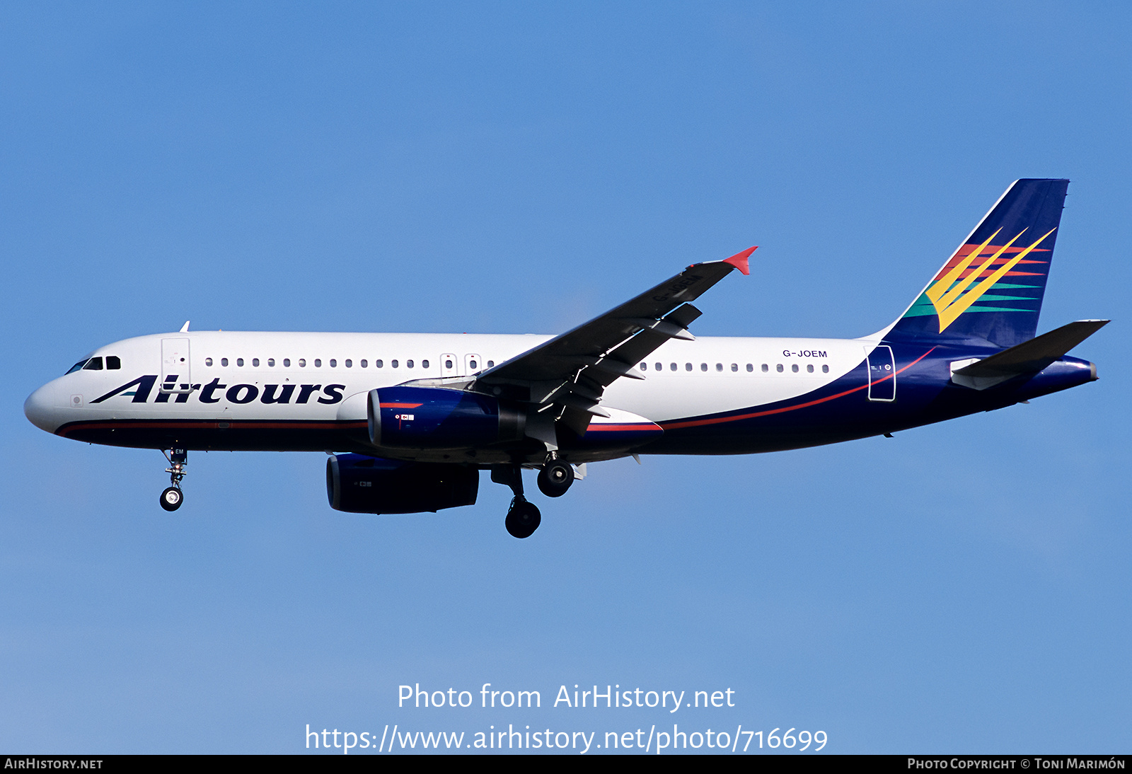 Aircraft Photo of G-JOEM | Airbus A320-231 | Airtours International | AirHistory.net #716699