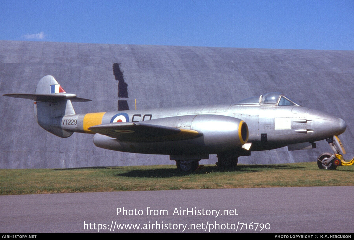 Aircraft Photo of VT229 | Gloster Meteor F4 | UK - Air Force | AirHistory.net #716790