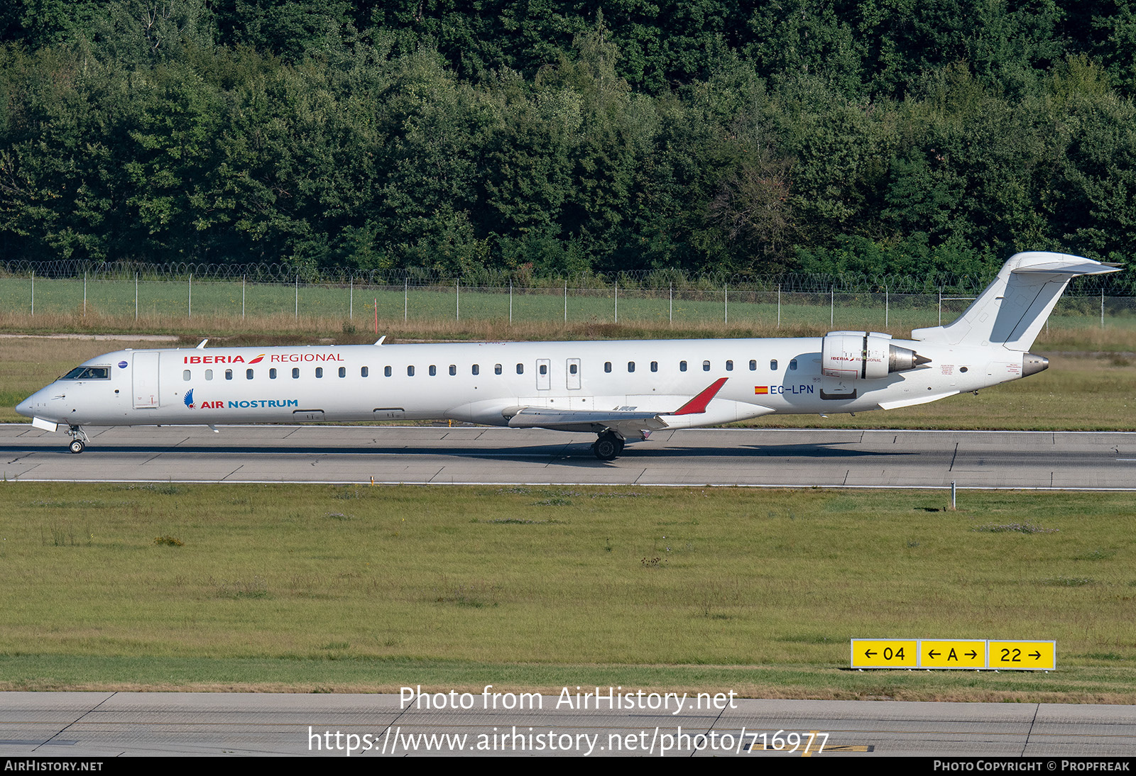 Aircraft Photo of EC-LPN | Bombardier CRJ-1000ER NG (CL-600-2E25) | Iberia Regional | AirHistory.net #716977