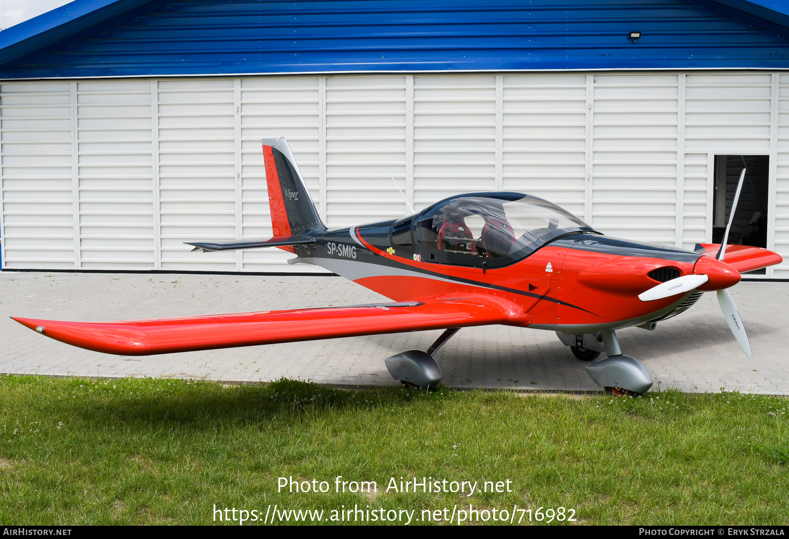 Aircraft Photo of SP-SMIG | TomarkAero Viper SD4 | AirHistory.net #716982