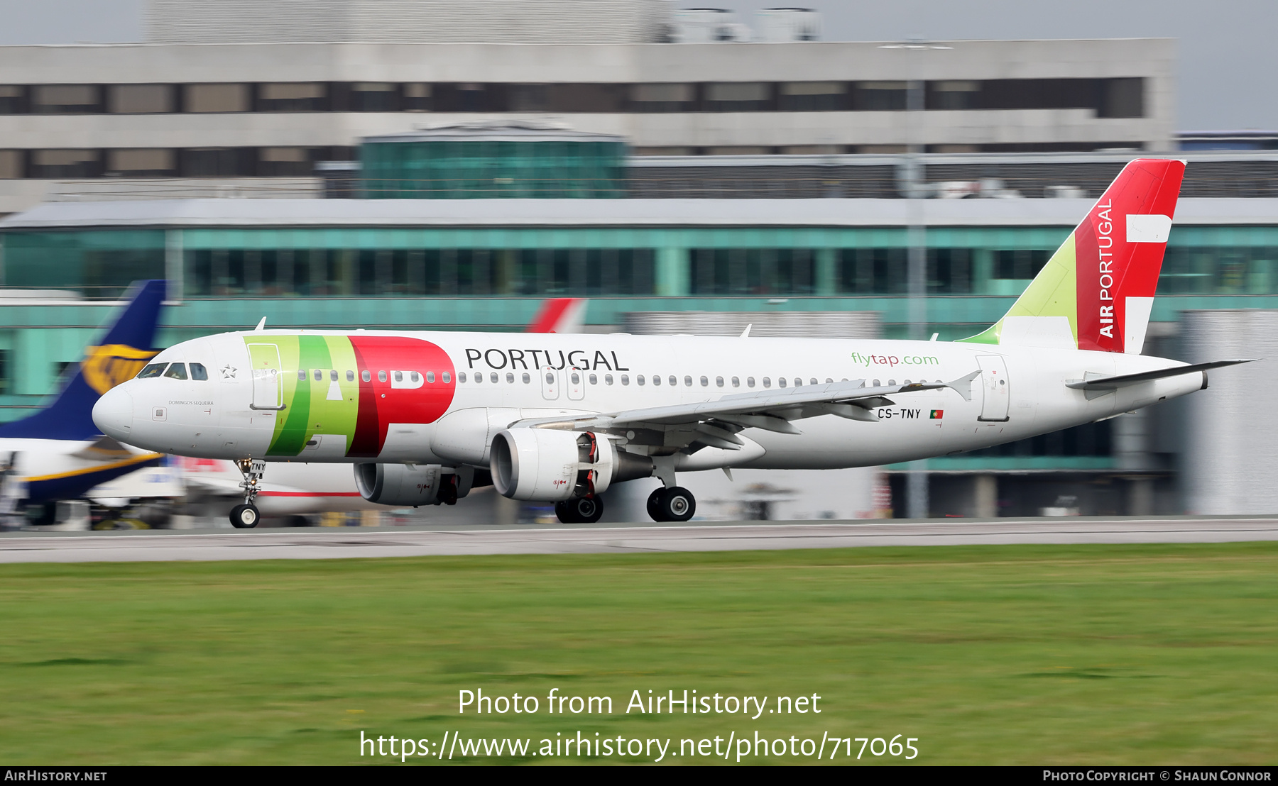 Aircraft Photo of CS-TNY | Airbus A320-214 | TAP Air Portugal | AirHistory.net #717065