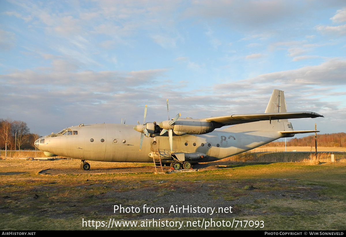 Aircraft Photo of 82 red | Antonov An-12A | Russia - Air Force | AirHistory.net #717093