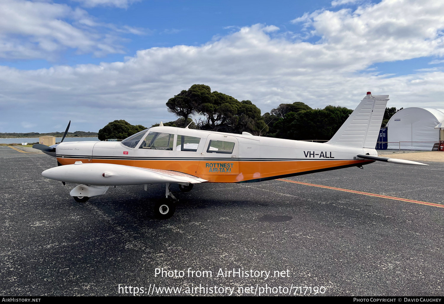 Aircraft Photo of VH-ALL | Piper PA-32-260 Cherokee Six | Rottnest Air Taxi | AirHistory.net #717190