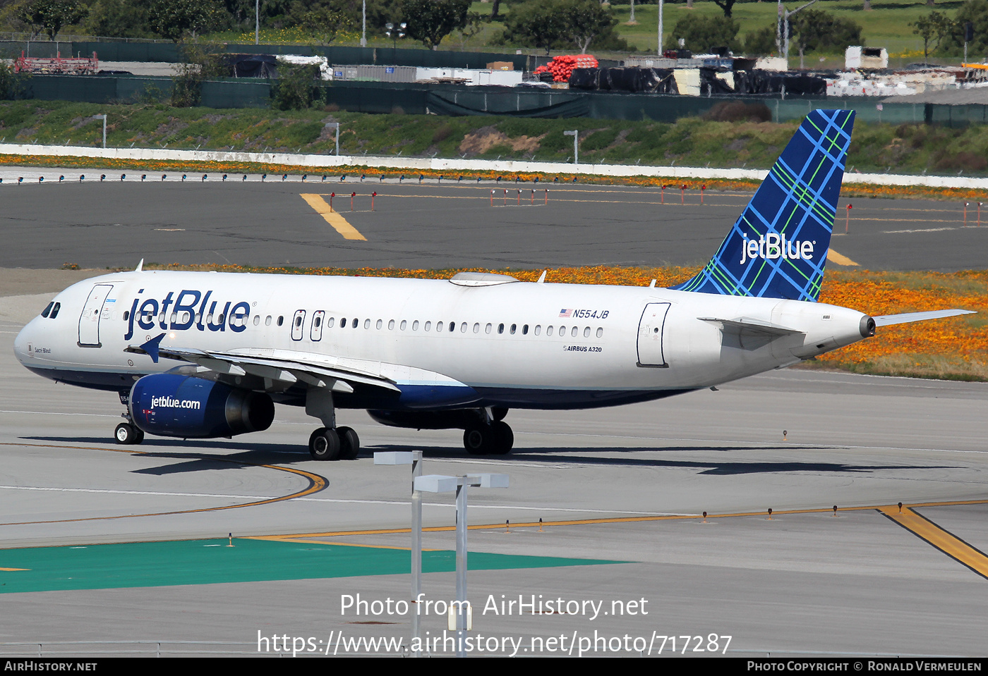 Aircraft Photo of N554JB | Airbus A320-232 | JetBlue Airways | AirHistory.net #717287