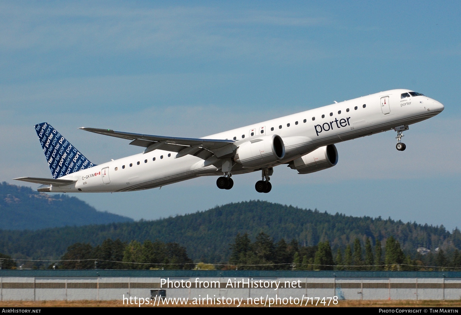 Aircraft Photo of C-GKXM | Embraer 195-E2 (ERJ-190-400) | Porter Airlines | AirHistory.net #717478