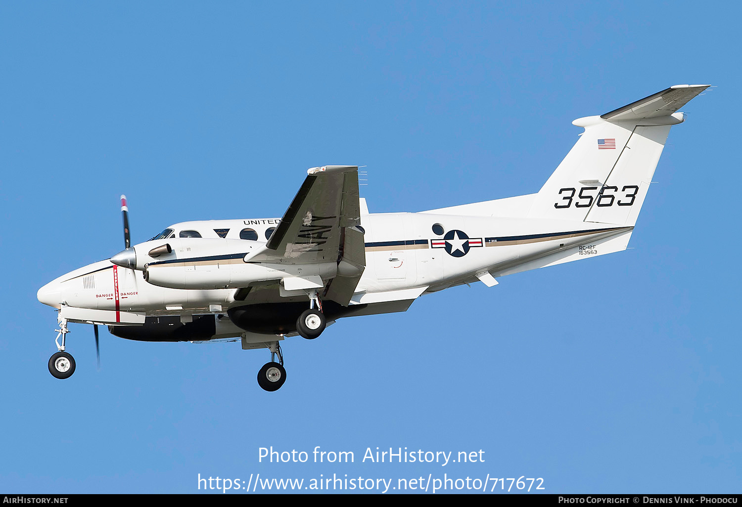 Aircraft Photo of 163563 | Beech RC-12F Super King Air (B200C) | USA - Navy | AirHistory.net #717672