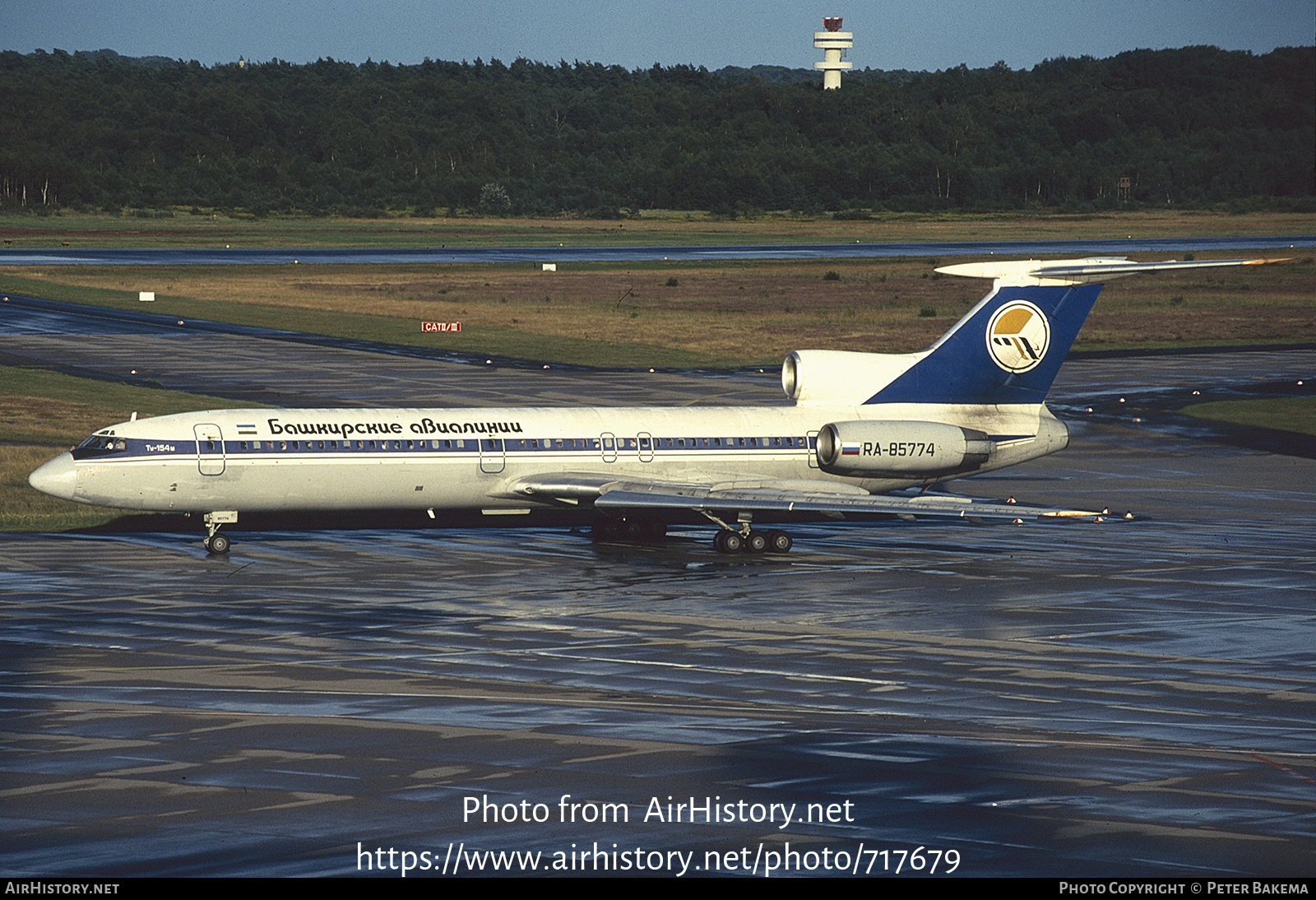 Aircraft Photo of RA-85774 | Tupolev Tu-154M | BAL Bashkirian Airlines | AirHistory.net #717679