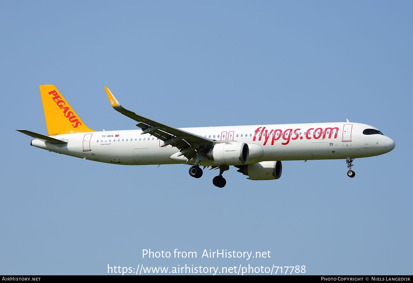 Aircraft Photo of TC-RDA | Airbus A321-251NX | Pegasus Airlines | AirHistory.net #717788