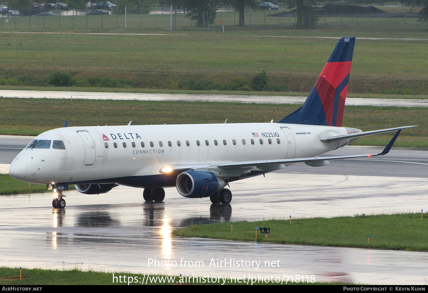 Aircraft Photo of N225JQ | Embraer 175LR (ERJ-170-200LR) | Delta Connection | AirHistory.net #718118