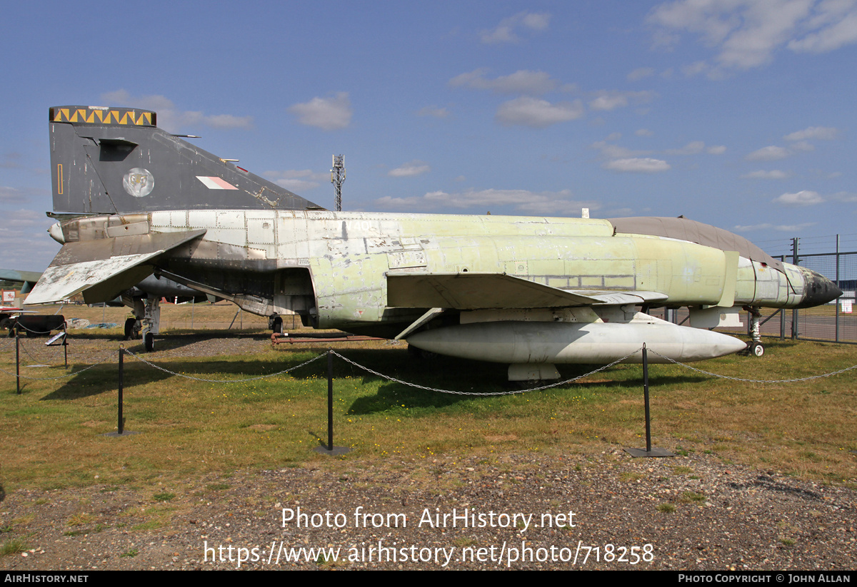 Aircraft Photo of XV401 | McDonnell Douglas F-4M Phantom FGR2 | UK - Air Force | AirHistory.net #718258