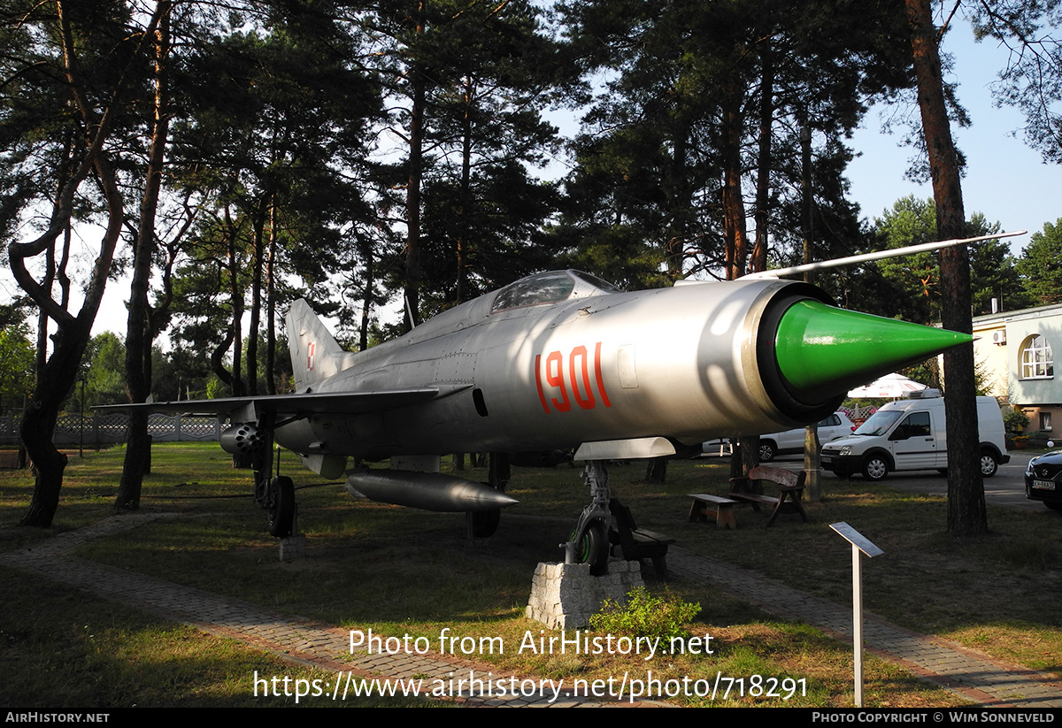 Aircraft Photo of 1901 | Mikoyan-Gurevich MiG-21PF | Poland - Air Force | AirHistory.net #718291