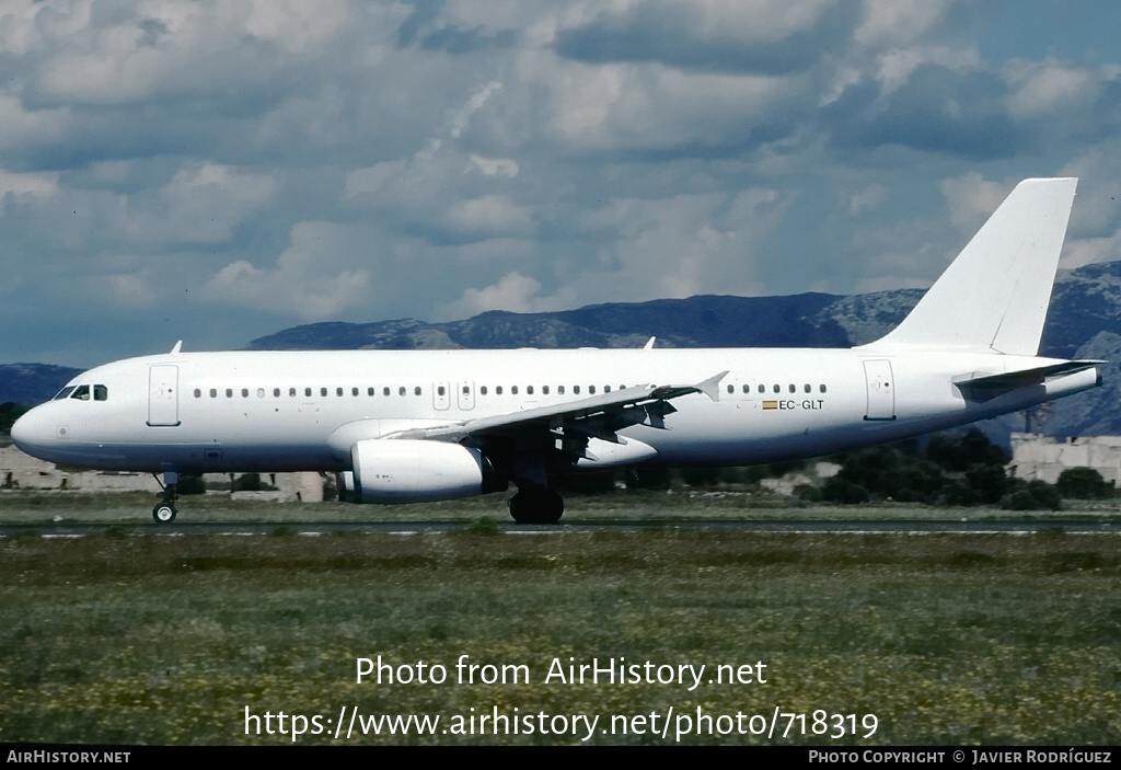 Aircraft Photo of EC-GLT | Airbus A320-231 | AirHistory.net #718319