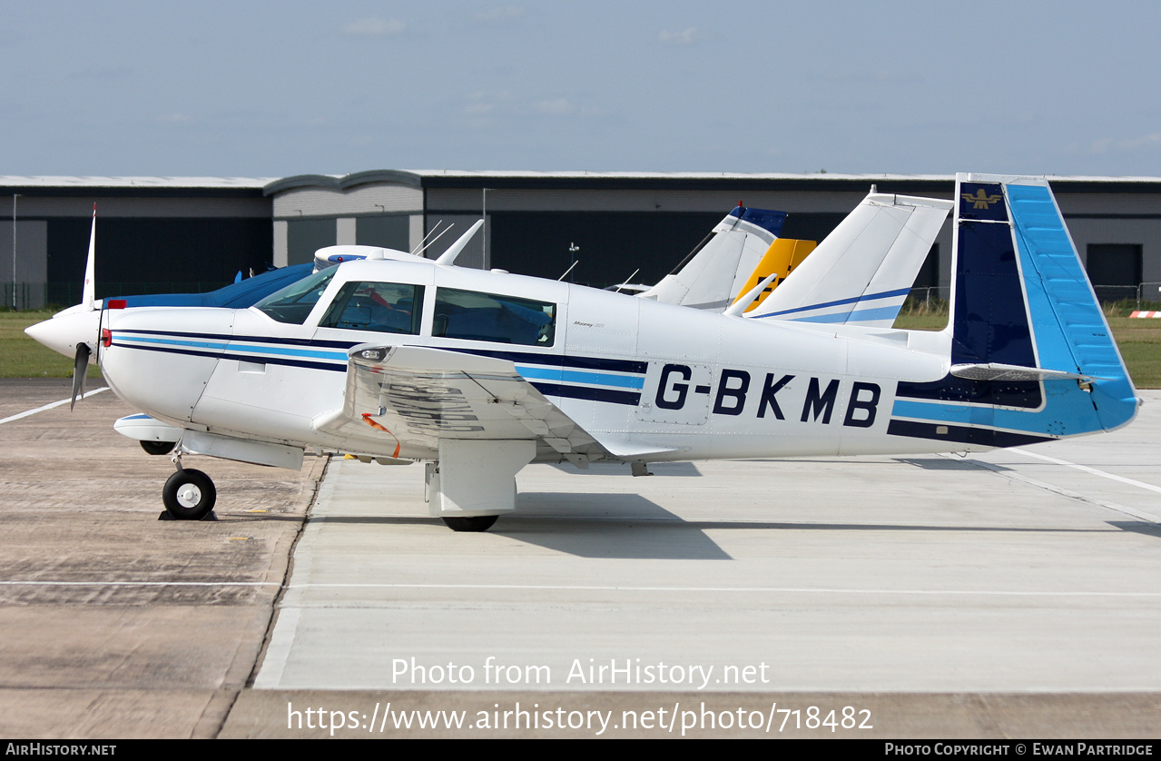 Aircraft Photo of G-BKMB | Mooney M-20J 201 | AirHistory.net #718482