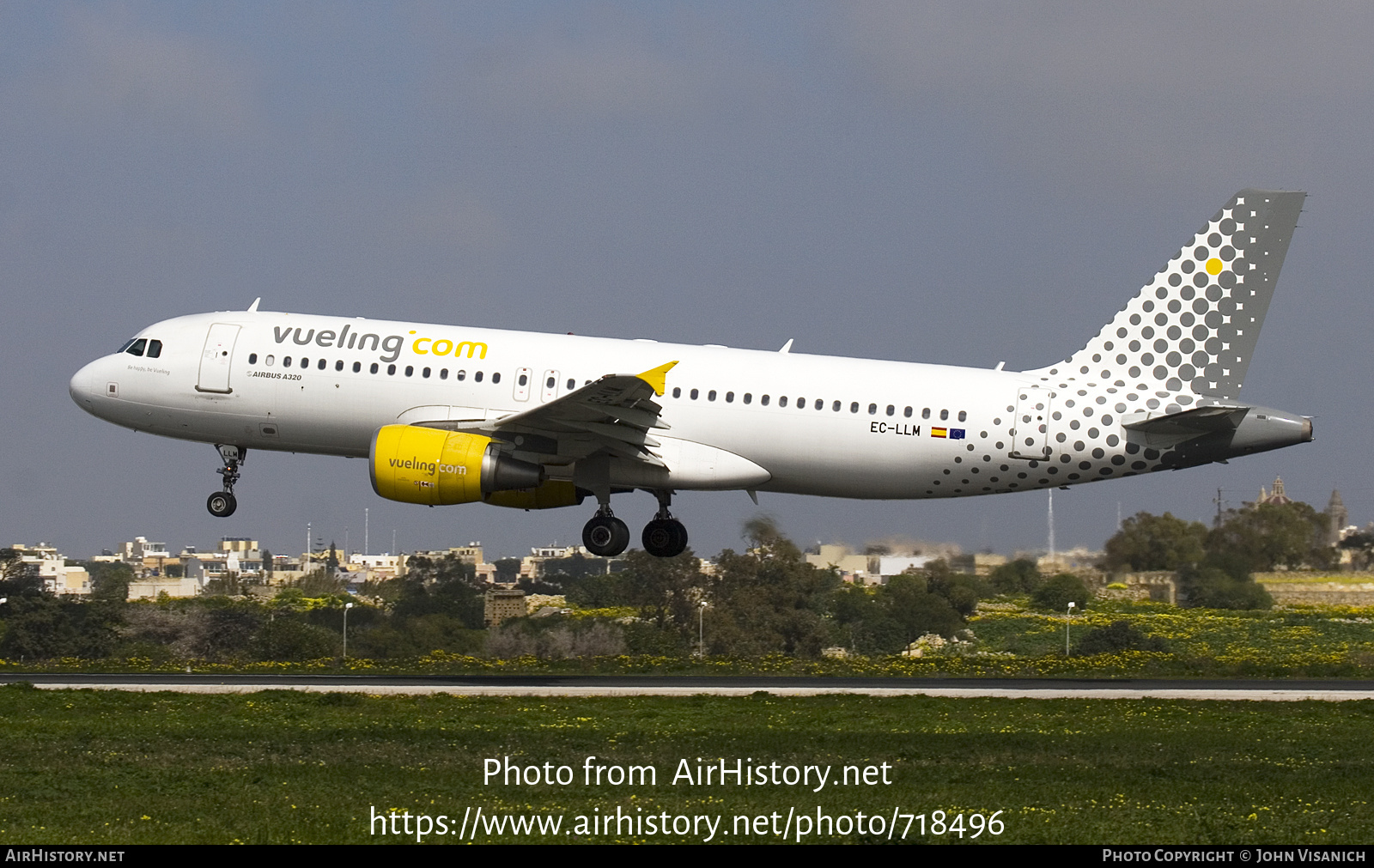 Aircraft Photo of EC-LLM | Airbus A320-214 | Vueling Airlines | AirHistory.net #718496