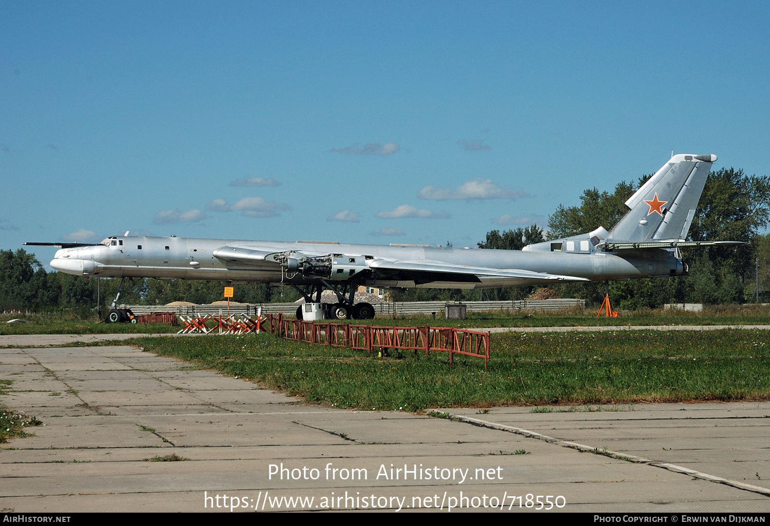 Aircraft Photo of No Reg | Tupolev Tu-95MS | Russia - Air Force | AirHistory.net #718550