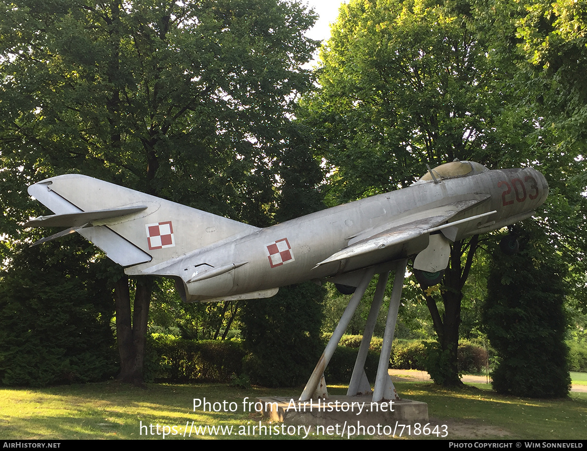 Aircraft Photo of 203 | PZL-Mielec Lim-5 | Poland - Air Force | AirHistory.net #718643