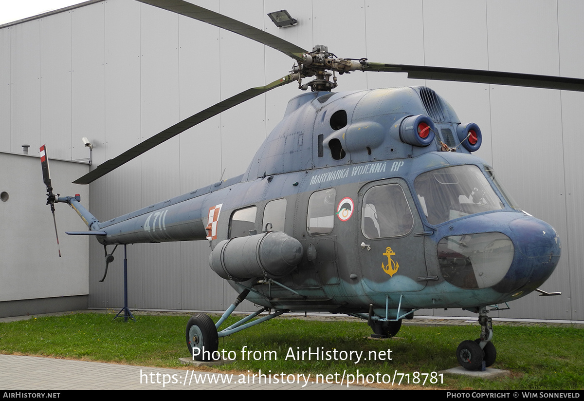 Aircraft Photo of 4711 | Mil Mi-2P | Poland - Navy | AirHistory.net #718781