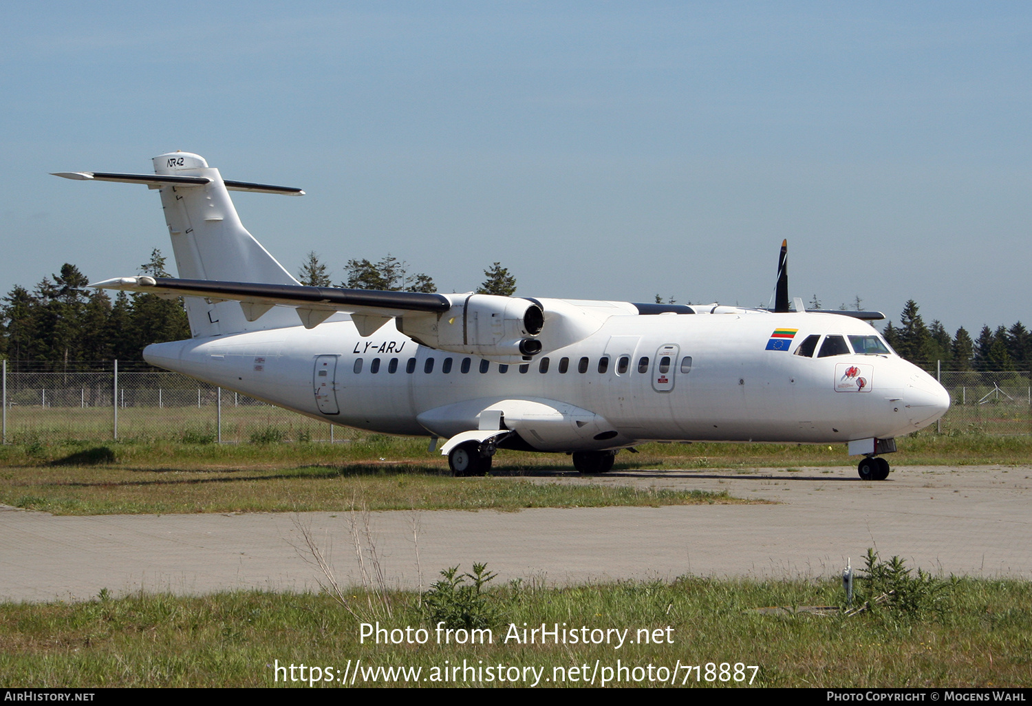 Aircraft Photo of LY-ARJ | ATR ATR-42-300 | Air Lithuania | AirHistory.net #718887