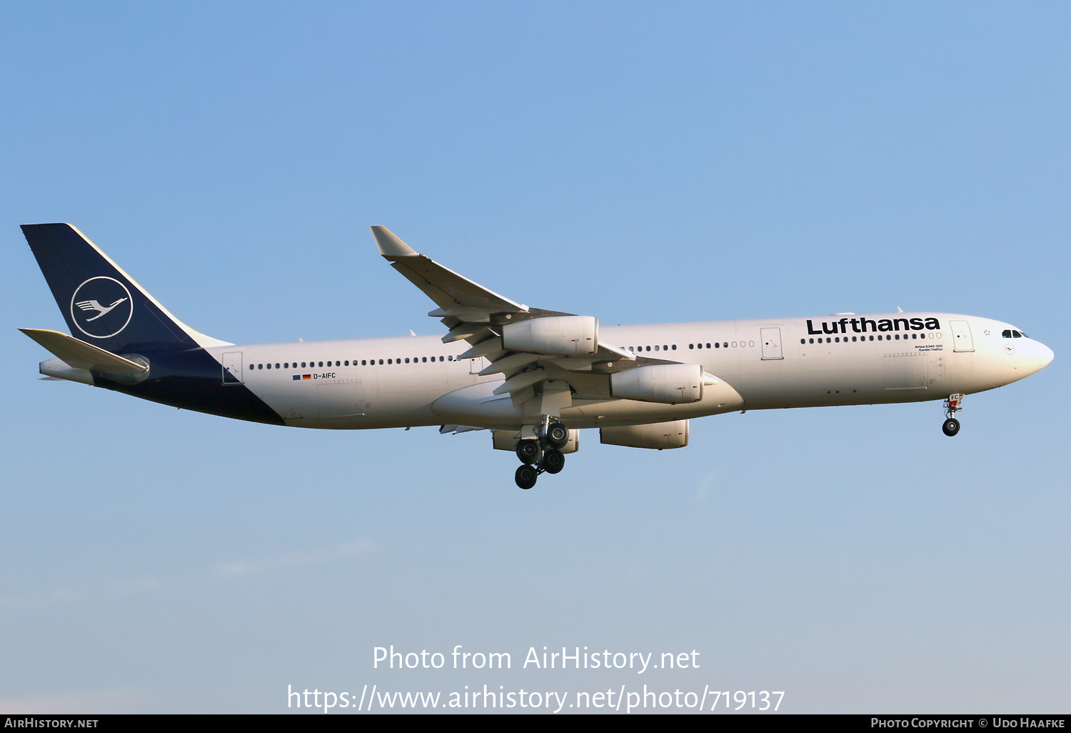 Aircraft Photo of D-AIFC | Airbus A340-313X | Lufthansa | AirHistory.net #719137