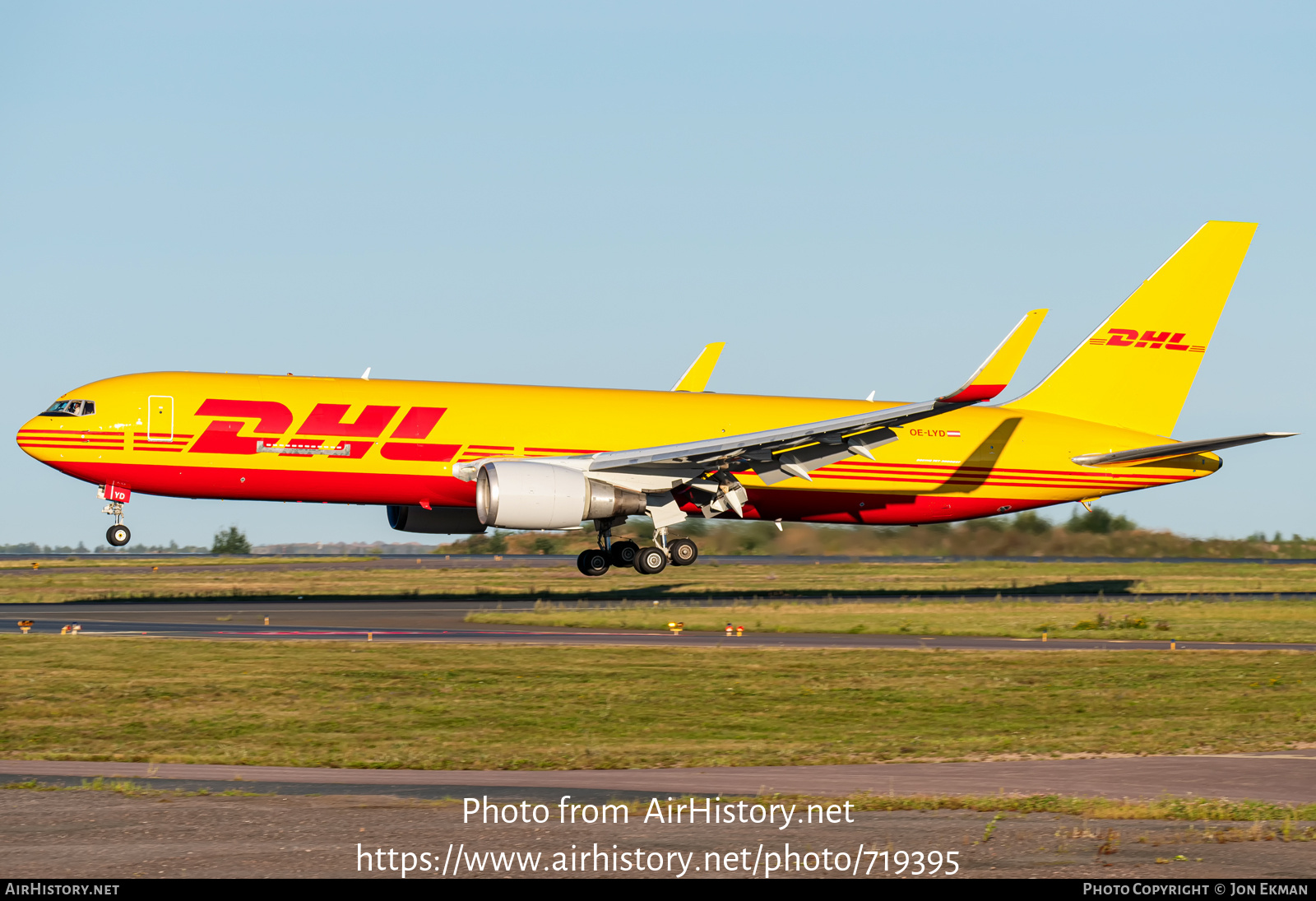 Aircraft Photo of OE-LYD | Boeing 767-304/ER(BDSF) | DHL International | AirHistory.net #719395