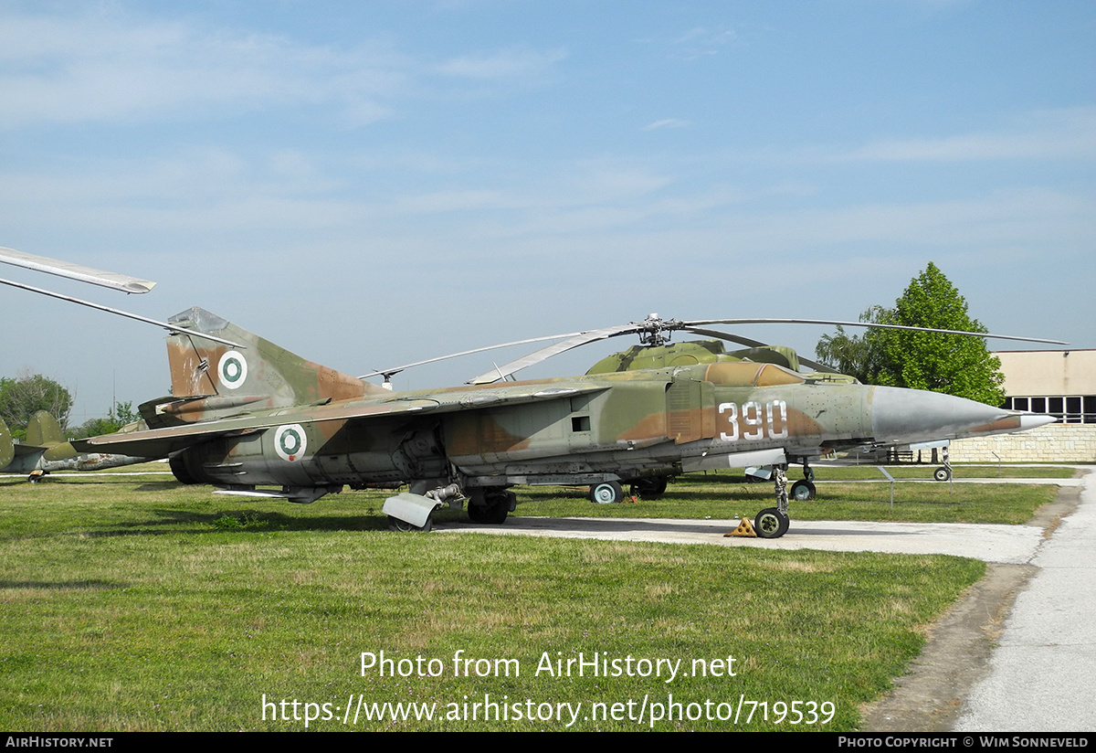 Aircraft Photo of 390 | Mikoyan-Gurevich MiG-23MLD | Bulgaria - Air Force | AirHistory.net #719539