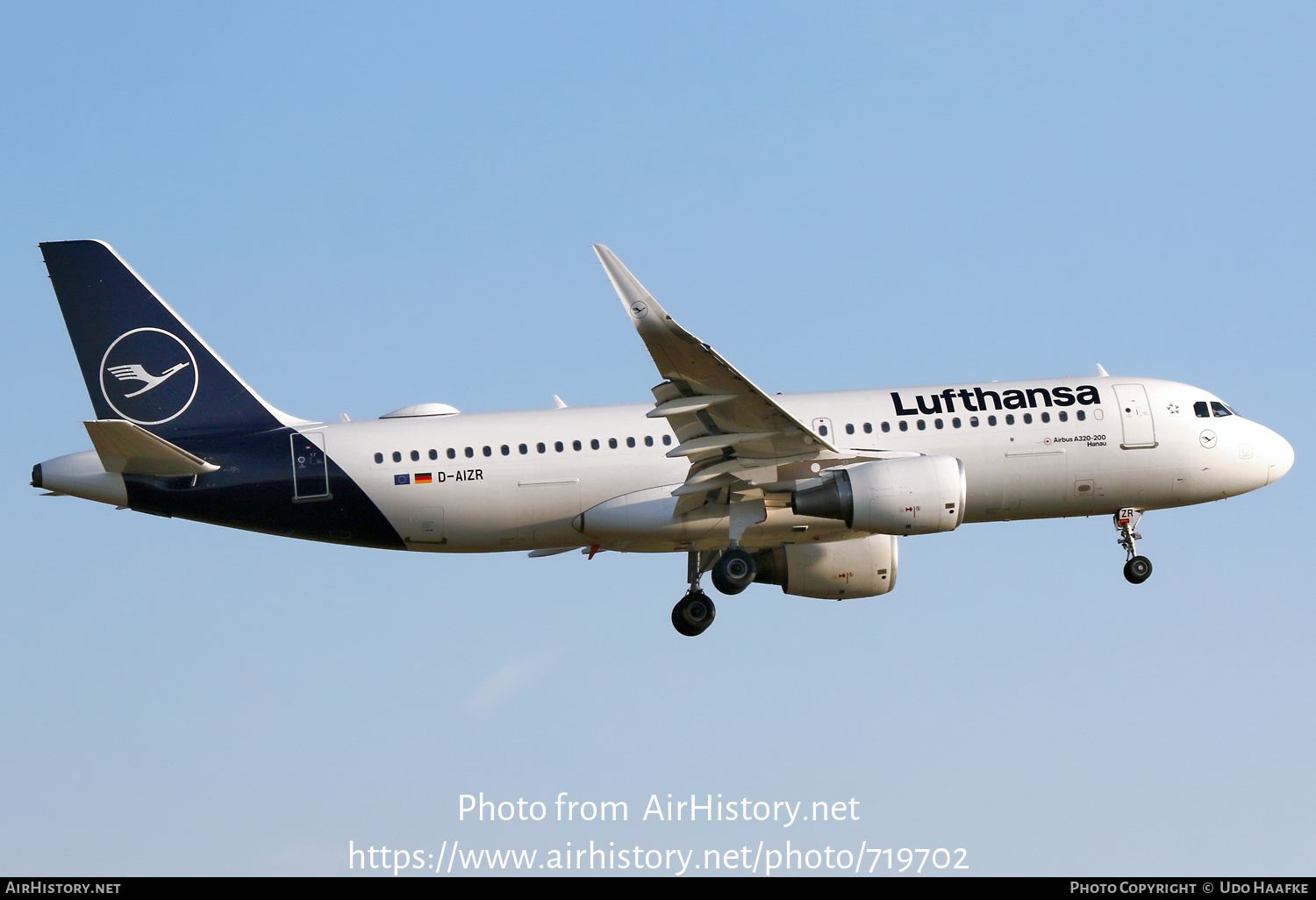 Aircraft Photo of D-AIZR | Airbus A320-214 | Lufthansa | AirHistory.net #719702