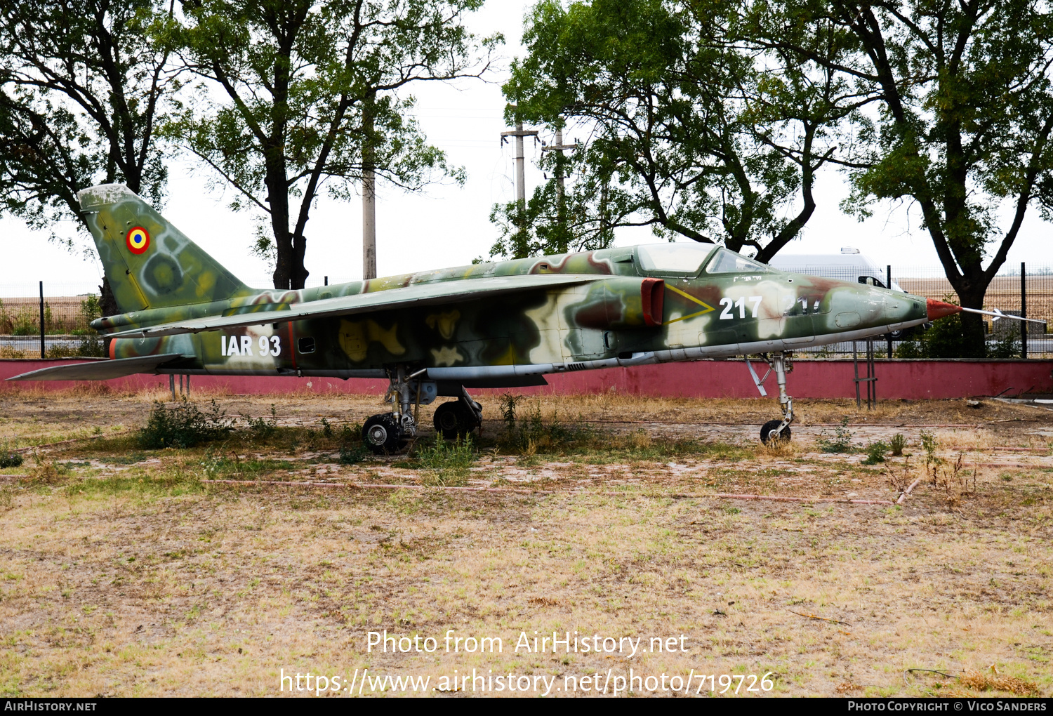 Aircraft Photo of 217 | Craiova IAR-93B Vultur | Romania - Air Force | AirHistory.net #719726