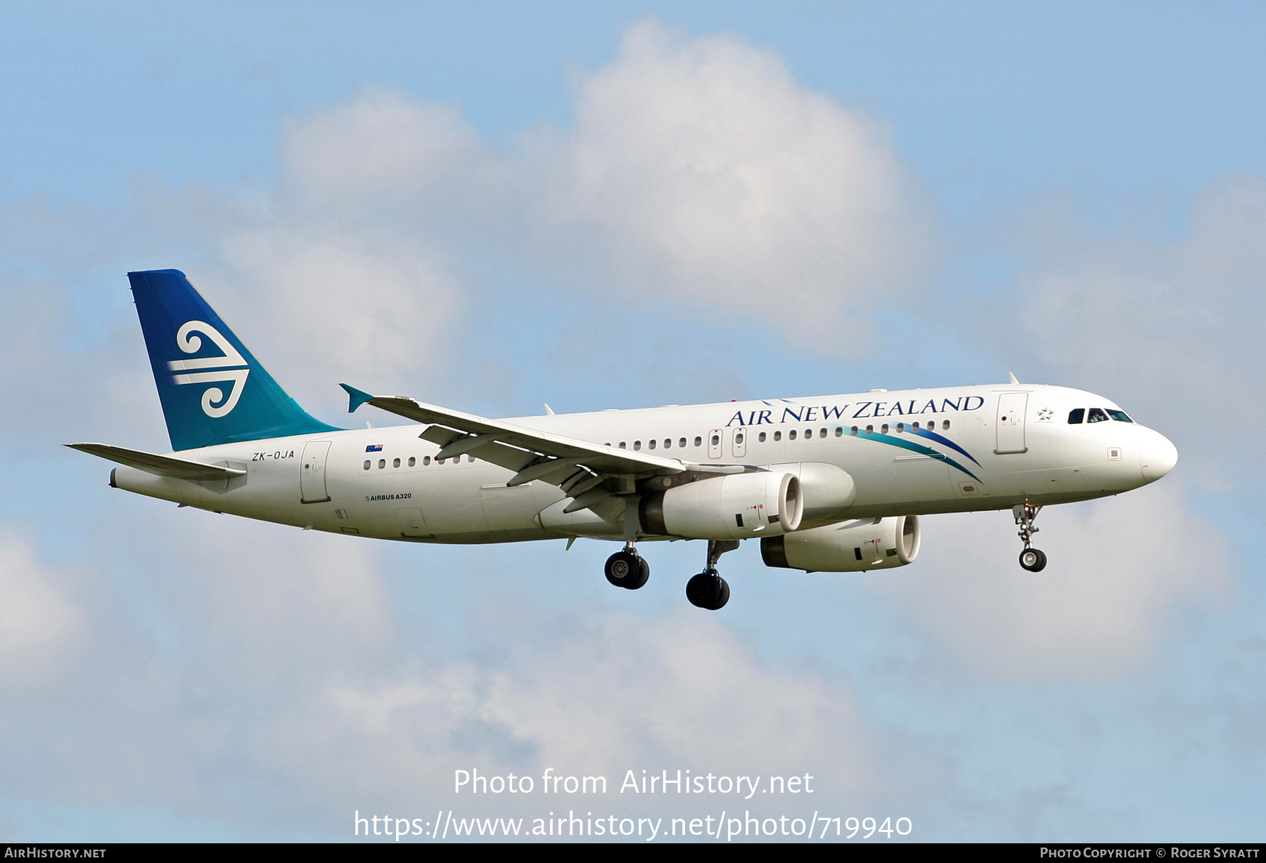 Aircraft Photo of ZK-OJA | Airbus A320-232 | Air New Zealand | AirHistory.net #719940