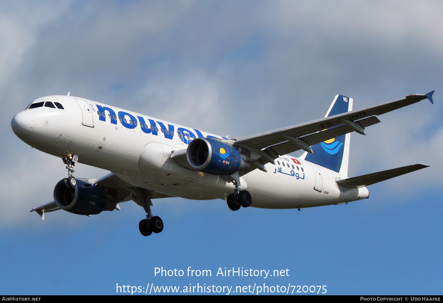 Aircraft Photo of TS-IND | Airbus A320-214 | Nouvelair Tunisie | AirHistory.net #720075