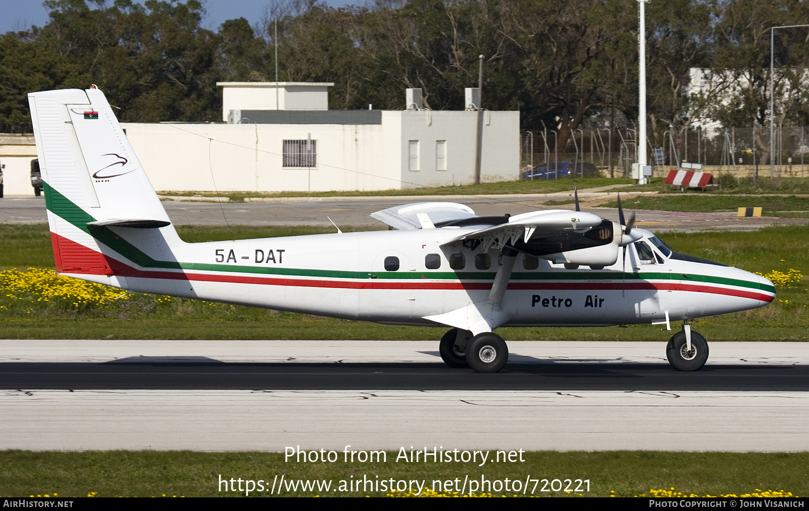 Aircraft Photo of 5A-DAT | De Havilland Canada DHC-6-300 Twin Otter | Petro Air | AirHistory.net #720221