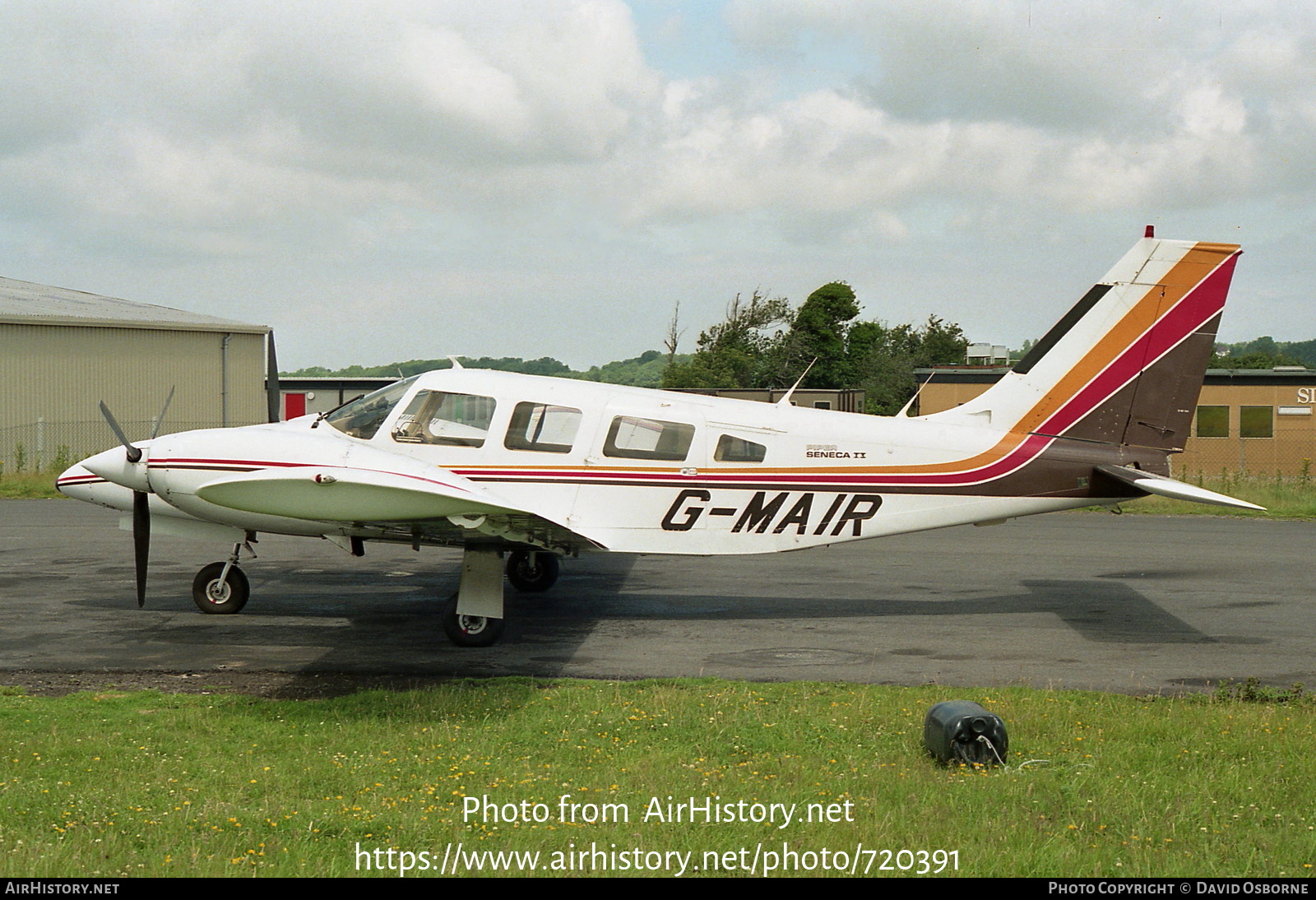 Aircraft Photo of G-MAIR | Piper PA-34-200T Seneca II | AirHistory.net #720391