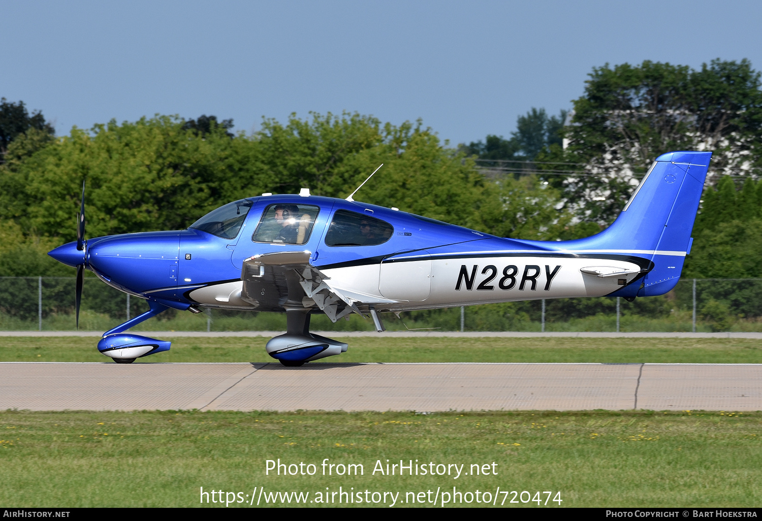 Aircraft Photo of N28RY | Cirrus SR-22T G7-GTS | AirHistory.net #720474