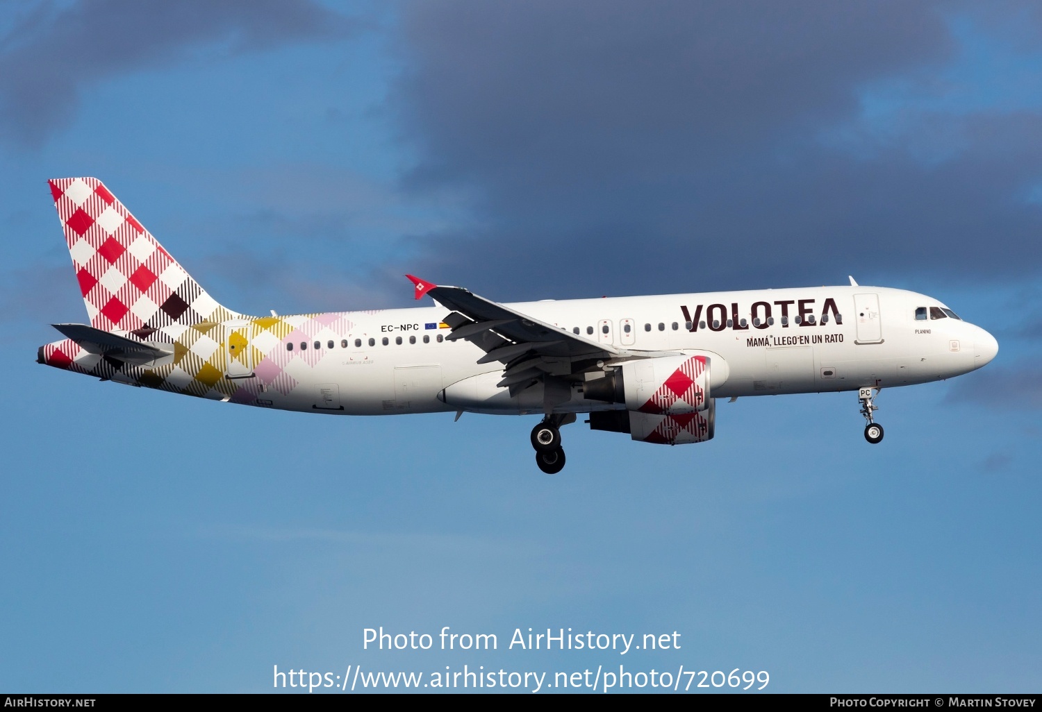 Aircraft Photo of EC-NPC | Airbus A320-214 | Volotea | AirHistory.net #720699