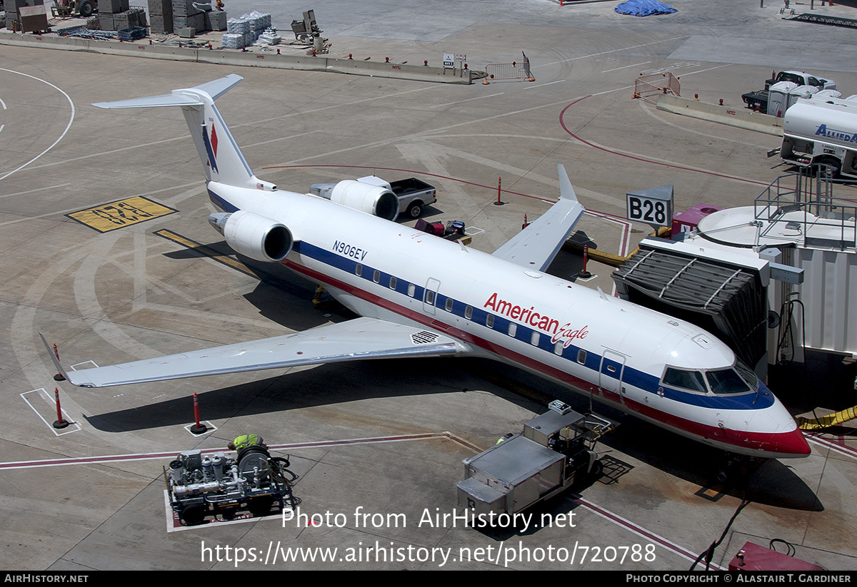 Aircraft Photo of N906EV | Bombardier CRJ-200LR (CL-600-2B19) | American Eagle | AirHistory.net #720788