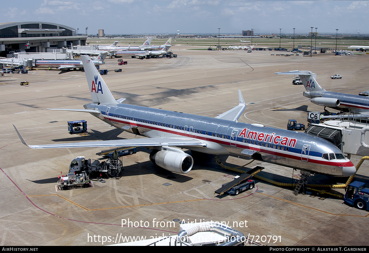 Aircraft Photo of N608AA | Boeing 757-223 | American Airlines | AirHistory.net #720791